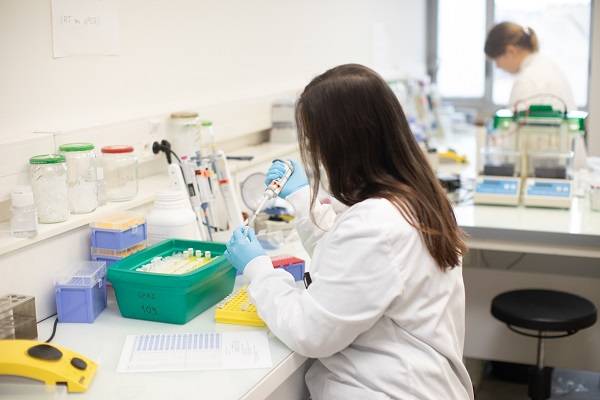 Laboratoire de recherche médicale à Nantes Laboratoire de recherche médicale à Nantes