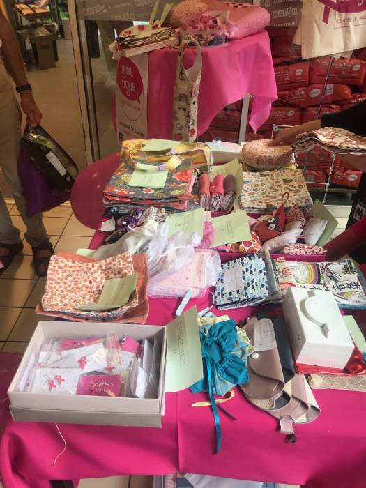 Bénévoles en action pour Octobre Rose / 2023